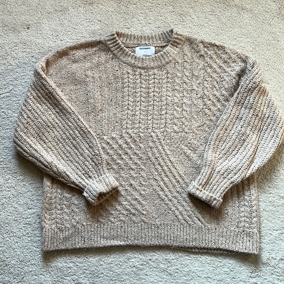 Old Navy Sweaters - Old Navy Women’s Sweater, Beige, Size Medium